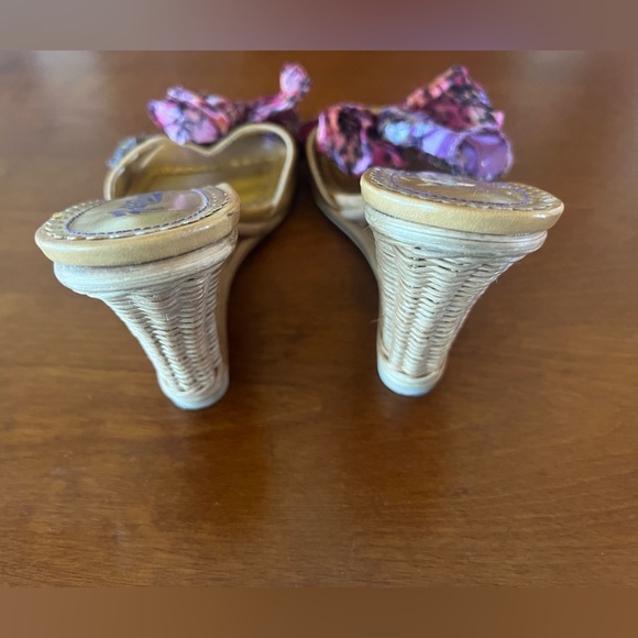 Hobie Wedge Sandal - Picture 4 of 7